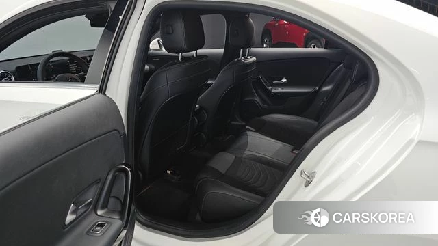 Mercedes-Benz A-Class W177 2020 Белый из Кореи, фото 2