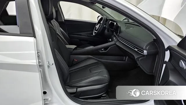 Hyundai The New Avante Hybrid (CN7) 2025 Белый из Кореи, фото 2