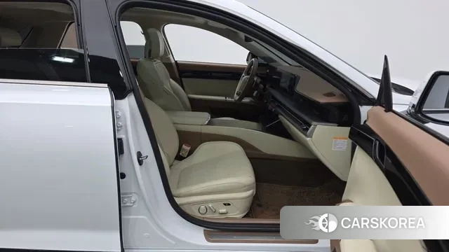 Hyundai Grandeur Hybrid (GN7) 2024 Белый из Кореи, фото 2