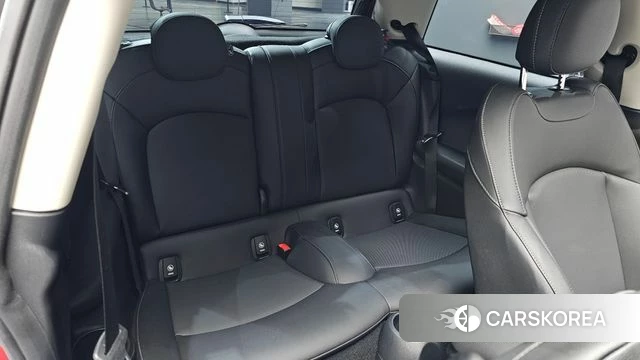 Mini Cooper 2023 Зеленый из Кореи, фото 2