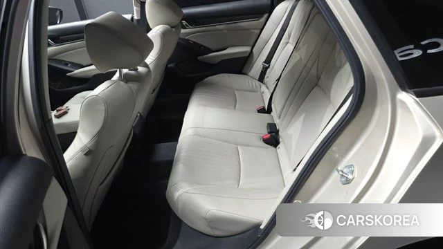 Honda Accord 10th Generation 2018 Песочный из Кореи, фото 2