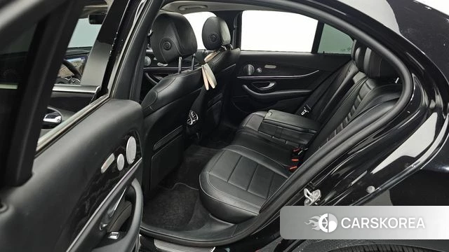 Mercedes-Benz E-Class W213 2018 Черный из Кореи, фото 2