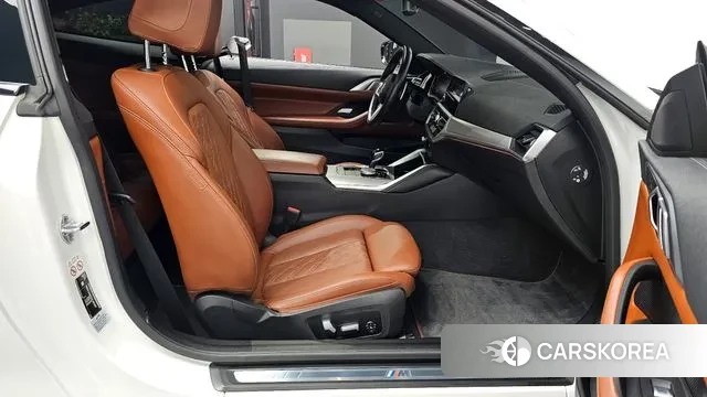 BMW 4 Series (G22) 2022 Белый из Кореи, фото 2