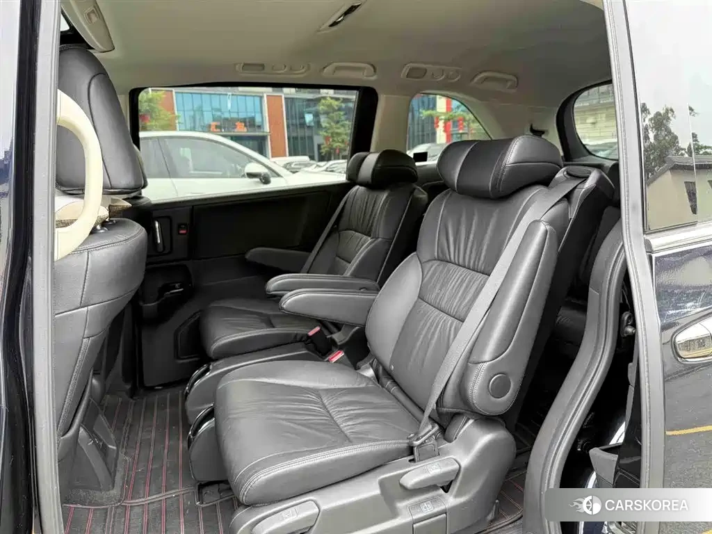 Honda Odyssey 2024 Черный из Китая, фото 2