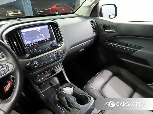 Chevrolet (GM Daewoo) Real New Colorado 2022 Черный из Кореи, фото 2