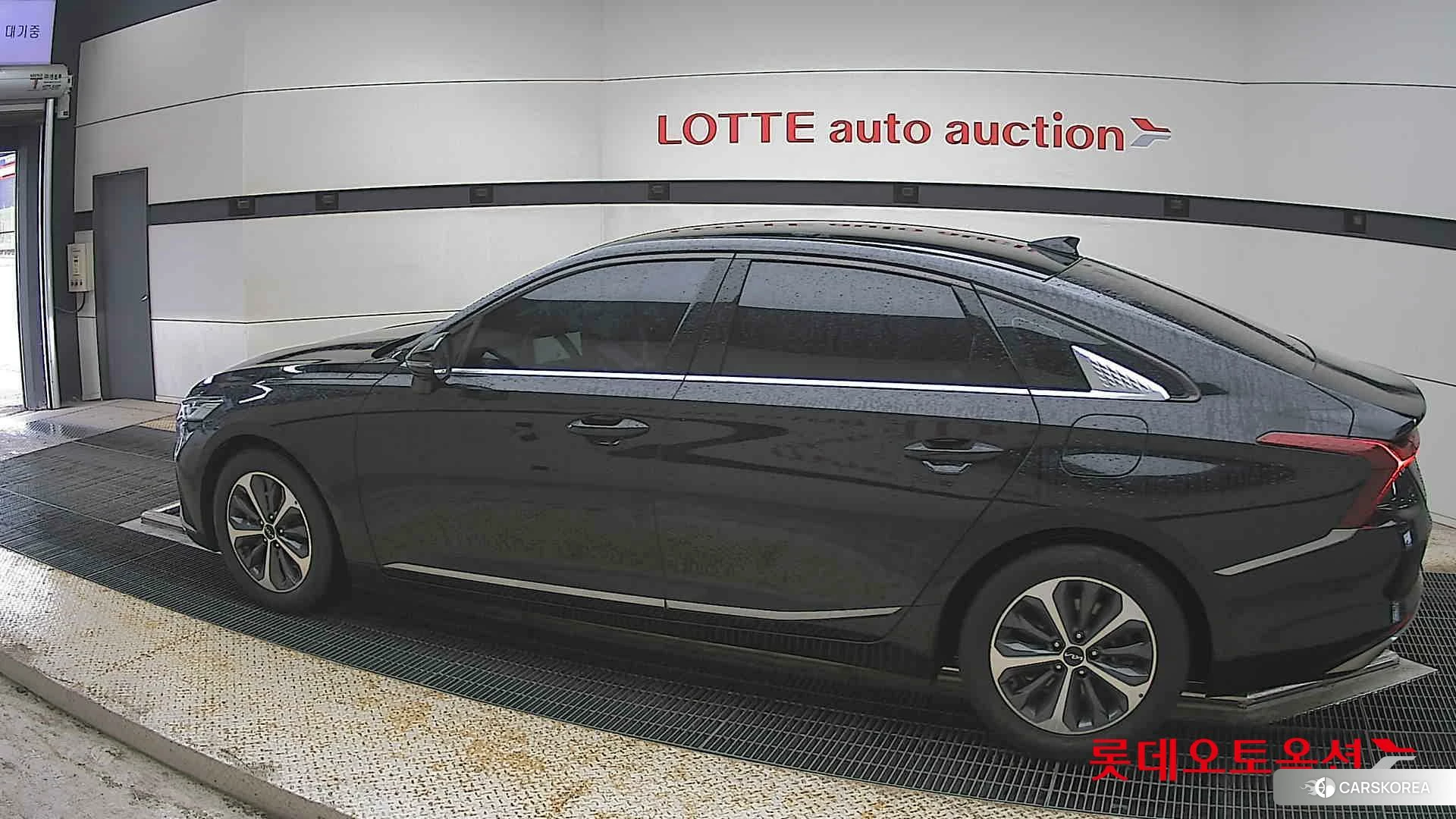 Kia K8 Hybrid 2022 Aurora Black Pearl из Кореи, фото 2