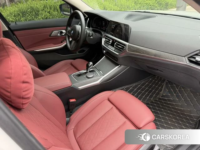 BMW 3 series 2022 Белый из Китая, фото 2