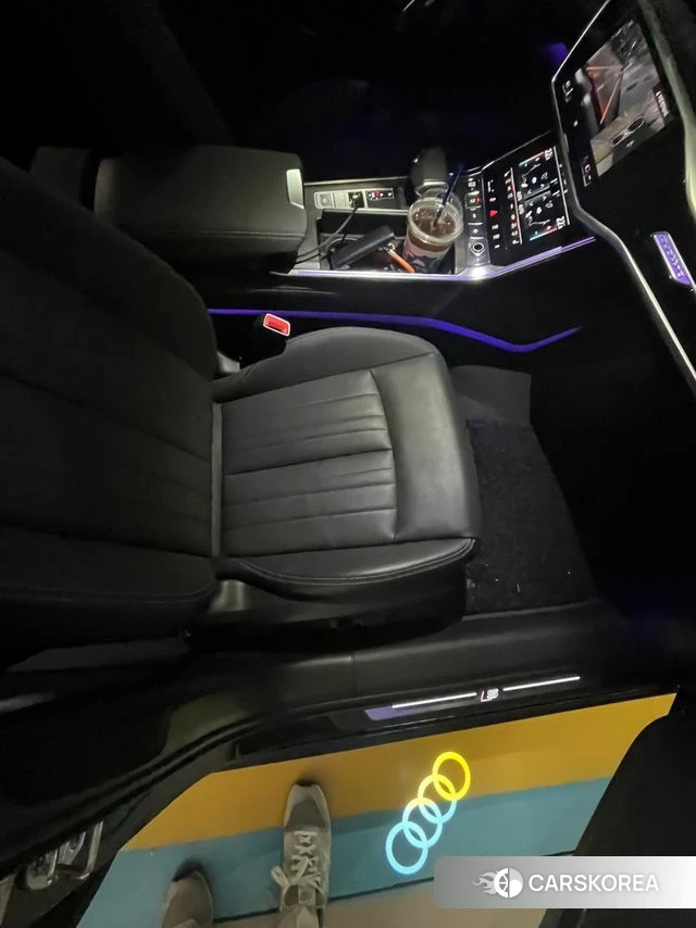 Audi A6 (C8) 2021 Синий из Кореи, фото 2