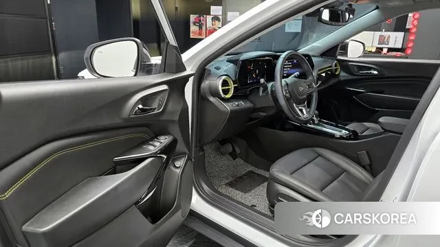 Chevrolet (GM Daewoo) Trax Crossover 2024 Белый из Кореи, фото 2