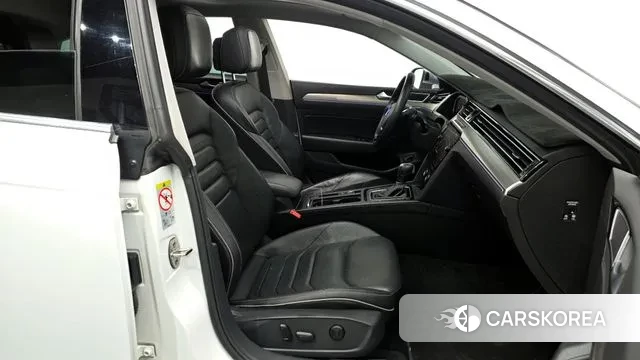 Volkswagen Arteon 2020 Белый из Кореи, фото 2