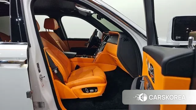 Rolls-Royce Cullinan 2024 Белый из Кореи, фото 2