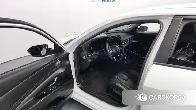 Hyundai Avante (CN7) 2021 Белый из Кореи, фото 2