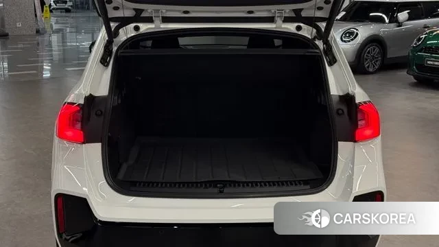 BMW X1 (U11) 2023 Белый из Кореи, фото 2