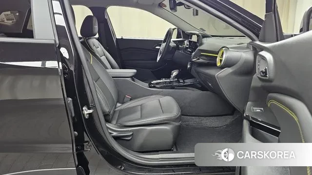 Chevrolet (GM Daewoo) Trax Crossover 2025 Черный из Кореи, фото 2