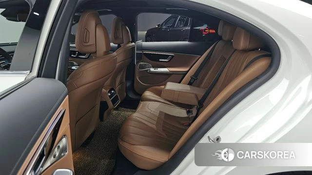 Mercedes-Benz E-Class W214 2025 Белый из Кореи, фото 2