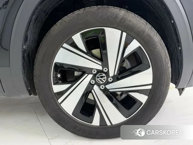 Volkswagen Tourang 2024 Черный из Китая, фото 2