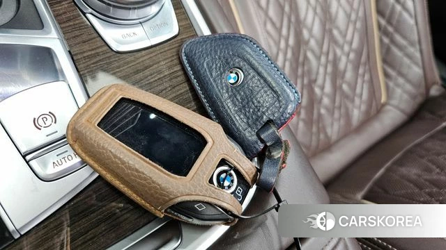 BMW 7 Series (G11) 2019 Серый из Кореи, фото 2
