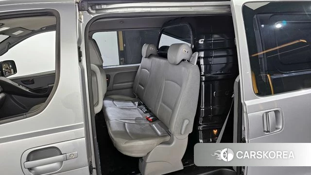 Hyundai The New Grand Starex 2021 Серебряный из Кореи, фото 2