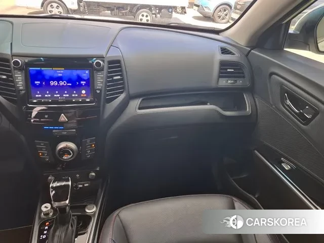 Ssangyong Tivoli Air 2019 Белый двухцветный из Кореи, фото 2