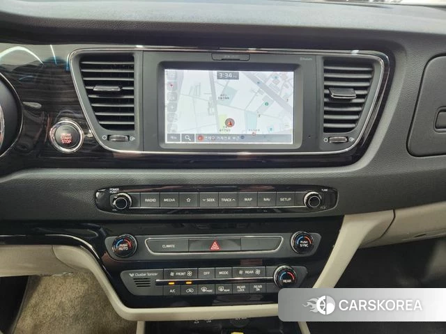 Kia The New Carnival 2018 Белый из Кореи, фото 2