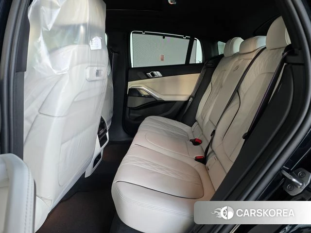 BMW X6 (G06) 2026 Черный из Кореи, фото 2