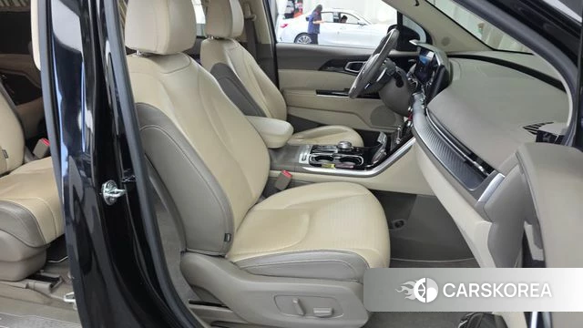 Kia Carnival 4th generation 2022 Черный из Кореи, фото 2