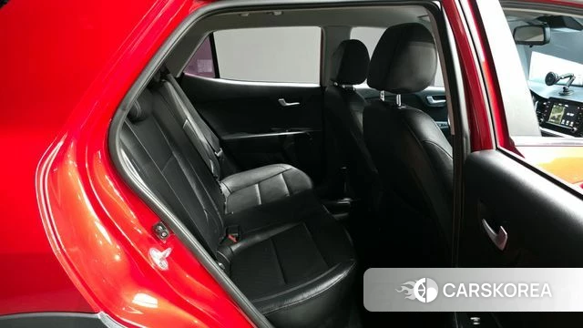 Kia Stonic 2018 Красный из Кореи, фото 2