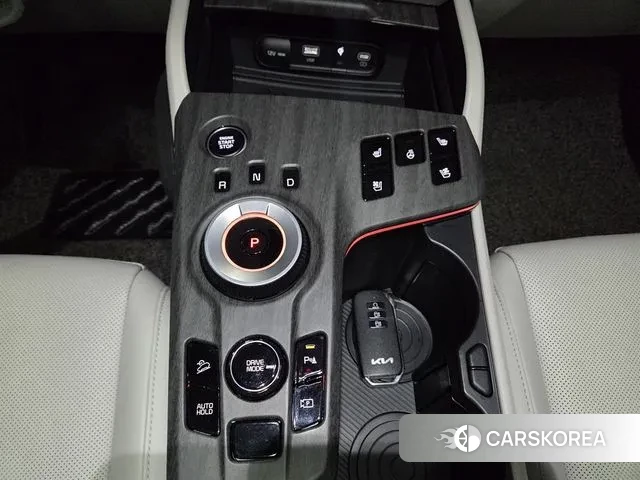 Kia Sportage 5th Generation Hybrid 2022 Черный из Кореи, фото 2