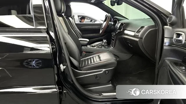 Jeep Grand Cherokee 2020 Черный из Кореи, фото 2