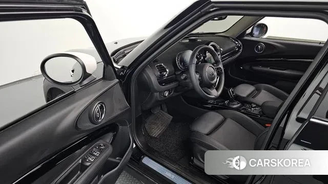 Mini Cooper Clubman 2023 Черный из Кореи, фото 2