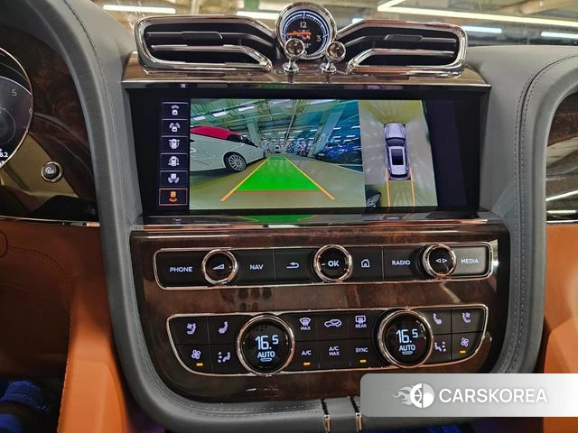 Bentley Bentayga 2022 Серый из Кореи, фото 2