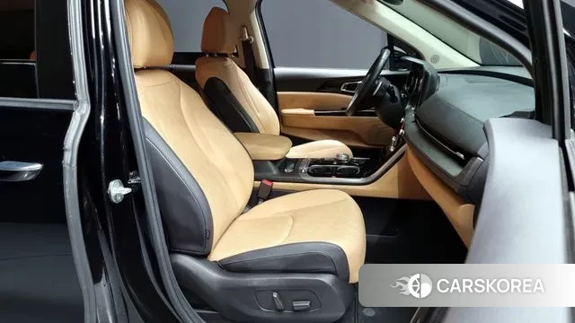 Kia Carnival 4th generation 2022 Черный из Кореи, фото 2