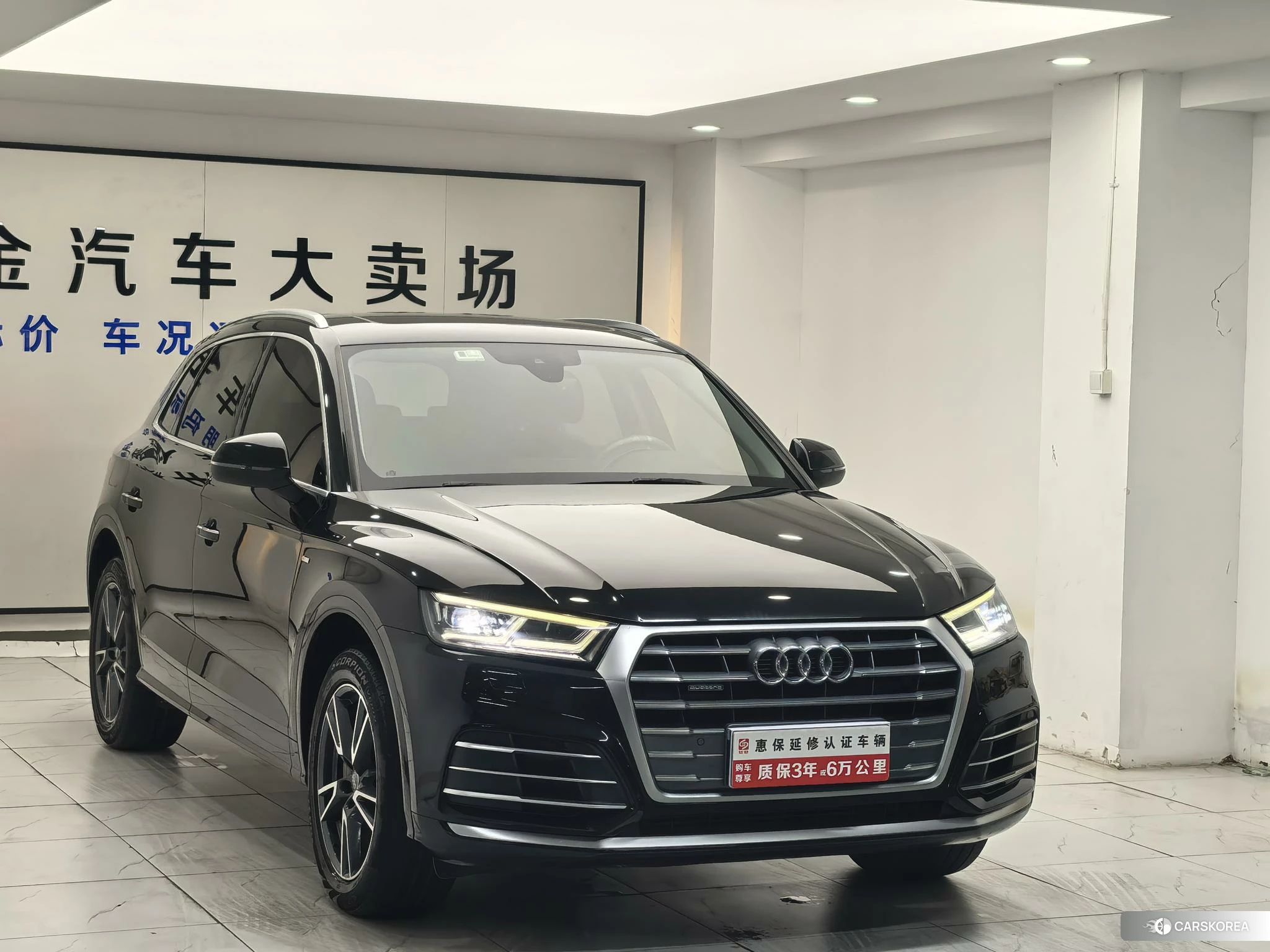 Audi Q5L 2019 Черный из Китая, фото 2