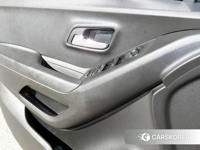 Chevrolet (GM Daewoo) The New Trax 2018 Белый из Кореи, фото 2