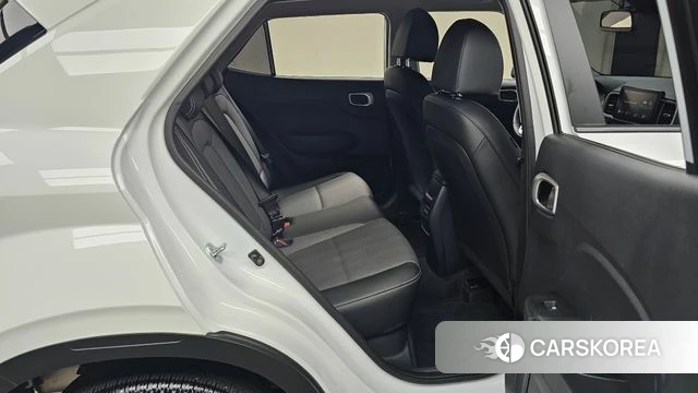 Hyundai Venue 2025 Белый из Кореи, фото 2