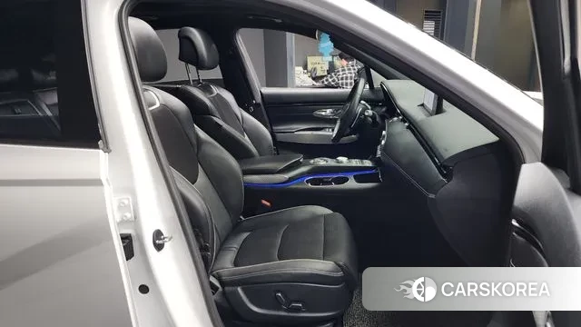 Genesis GV70 2021 Белый из Кореи, фото 2