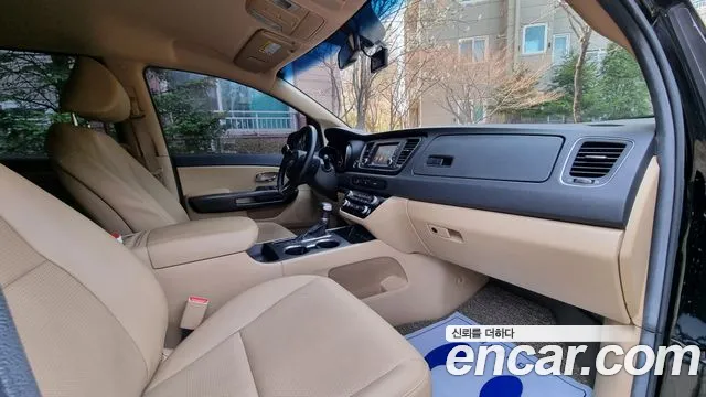 Kia The New Carnival 2018 Черный из Кореи, фото 2