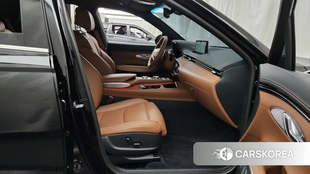 Genesis GV70 2023 Черный из Кореи, фото 2