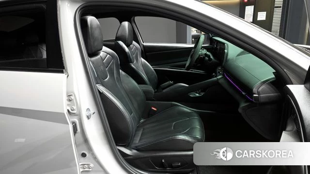 Hyundai Avante (CN7) 2022 Серебряный из Кореи, фото 2