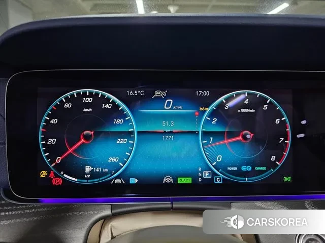 Mercedes-Benz E-Class W213 2023 Белый из Кореи, фото 2