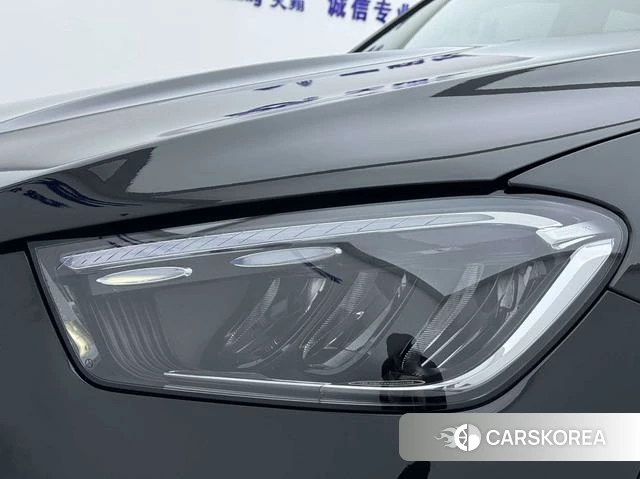 Mercedes-Benz GLE (import) 2024 Черный из Китая, фото 2