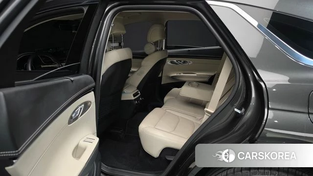 Genesis GV70 2023 Серый из Кореи, фото 2