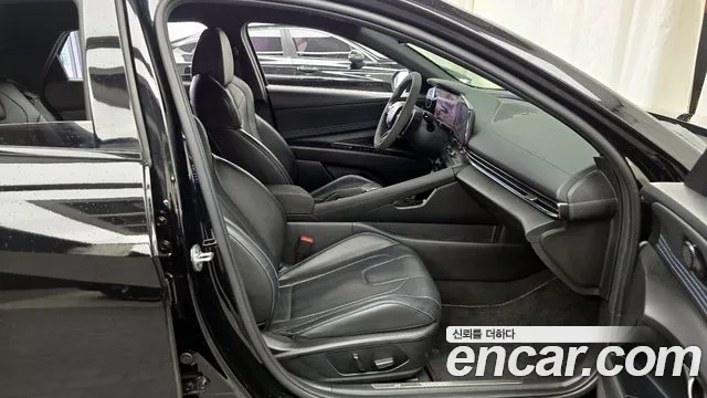 Hyundai Avante (CN7) 2022 Черный из Кореи, фото 2