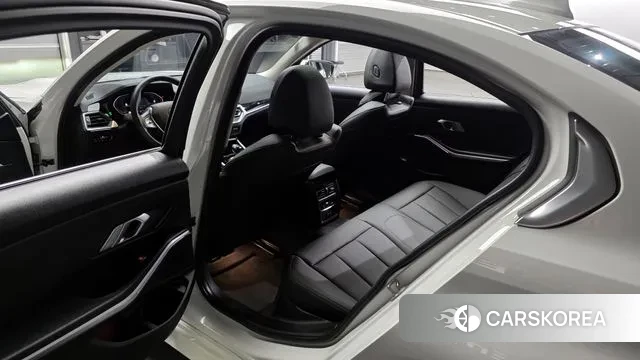 BMW 3 Series (G20) id 3625787 из Кореи 2