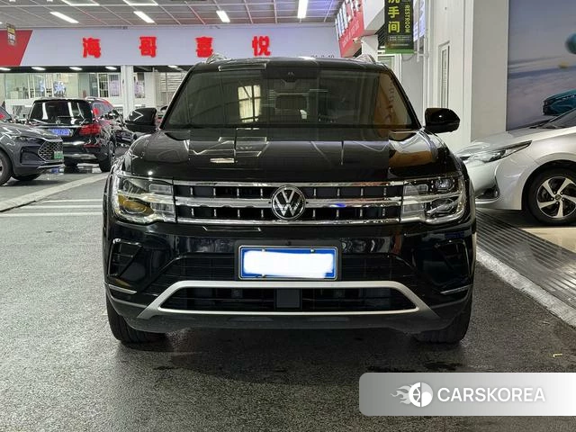 Volkswagen Tourang 2024 Черный из Китая, фото 2