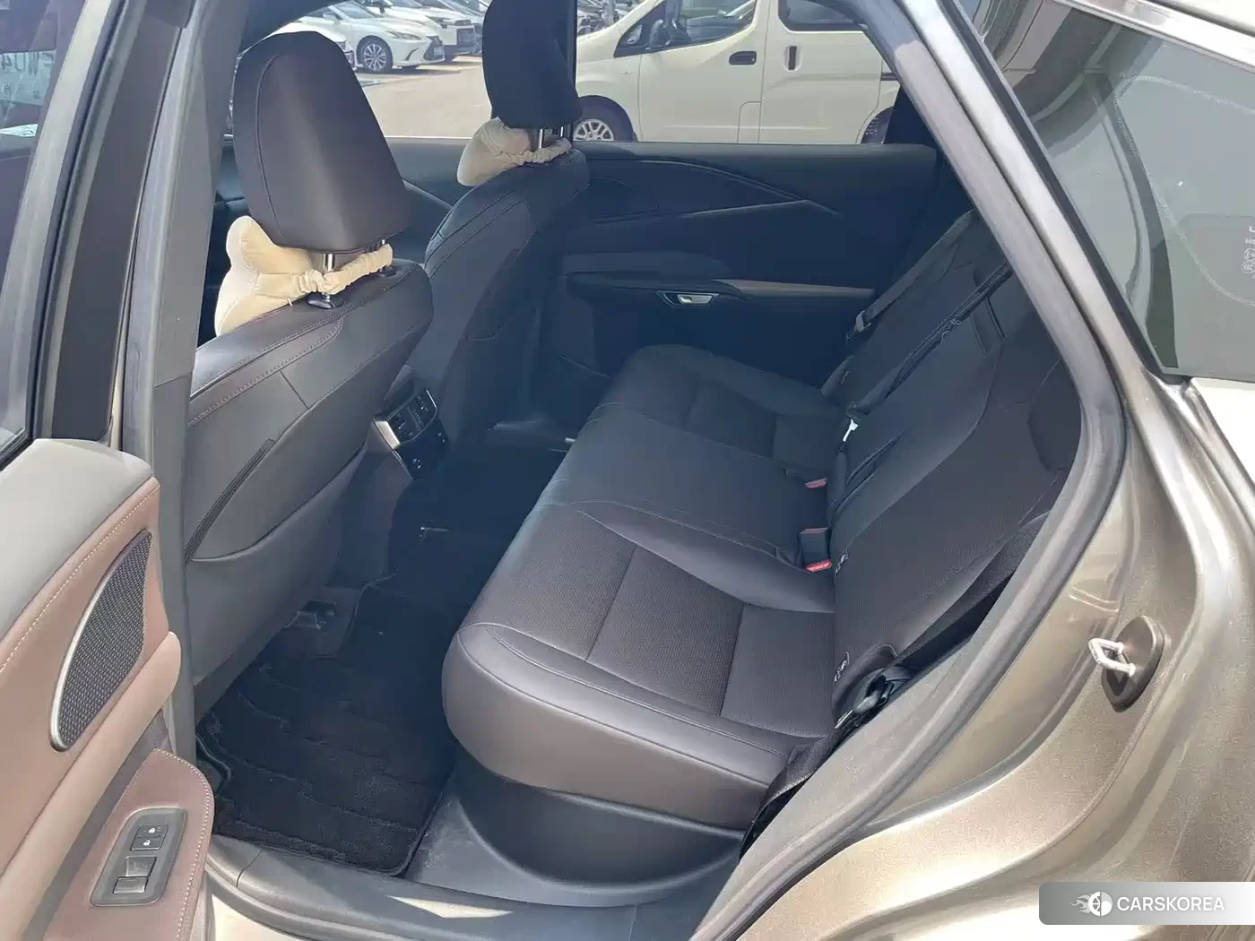 Lexus RX 2023 Silver/gray из Китая, фото 2