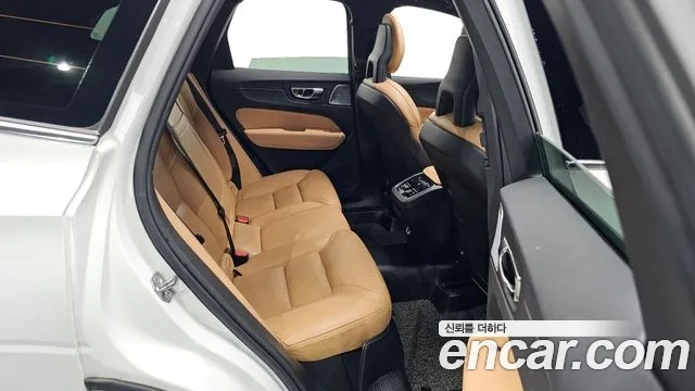 Volvo XC60 second Generation 2018 Белый из Кореи, фото 2