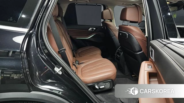 BMW X5 (G05) 2024 Черный из Кореи, фото 2