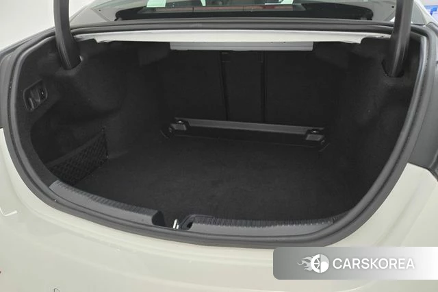 Mercedes-Benz C-Class W206 2026 Белый из Кореи, фото 2