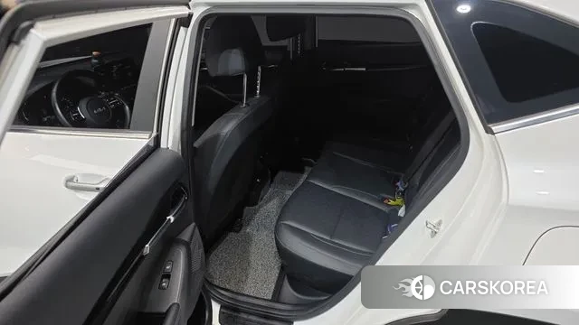 Kia Seltos 2022 Белый из Кореи, фото 2